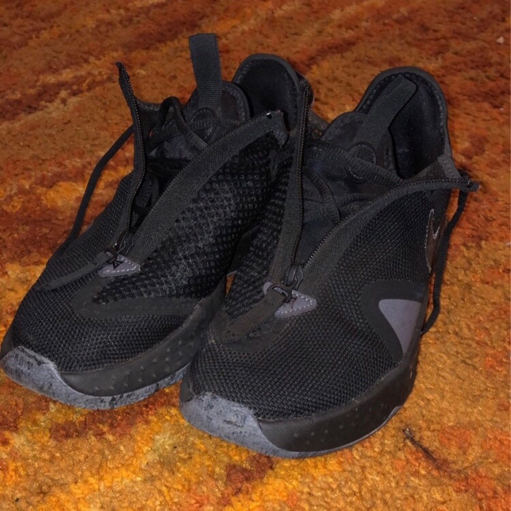 Nike PG 4 triple black